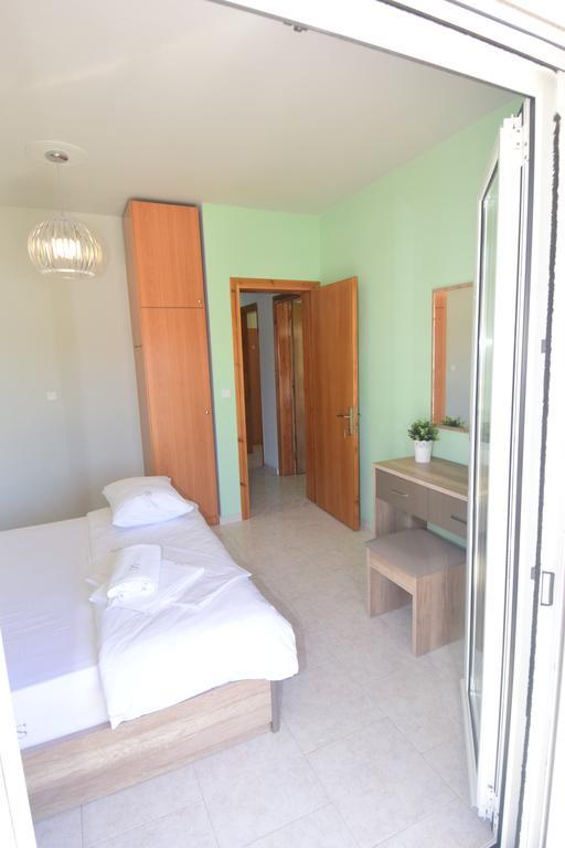 Bourlis Apartments Asproválta Luaran gambar