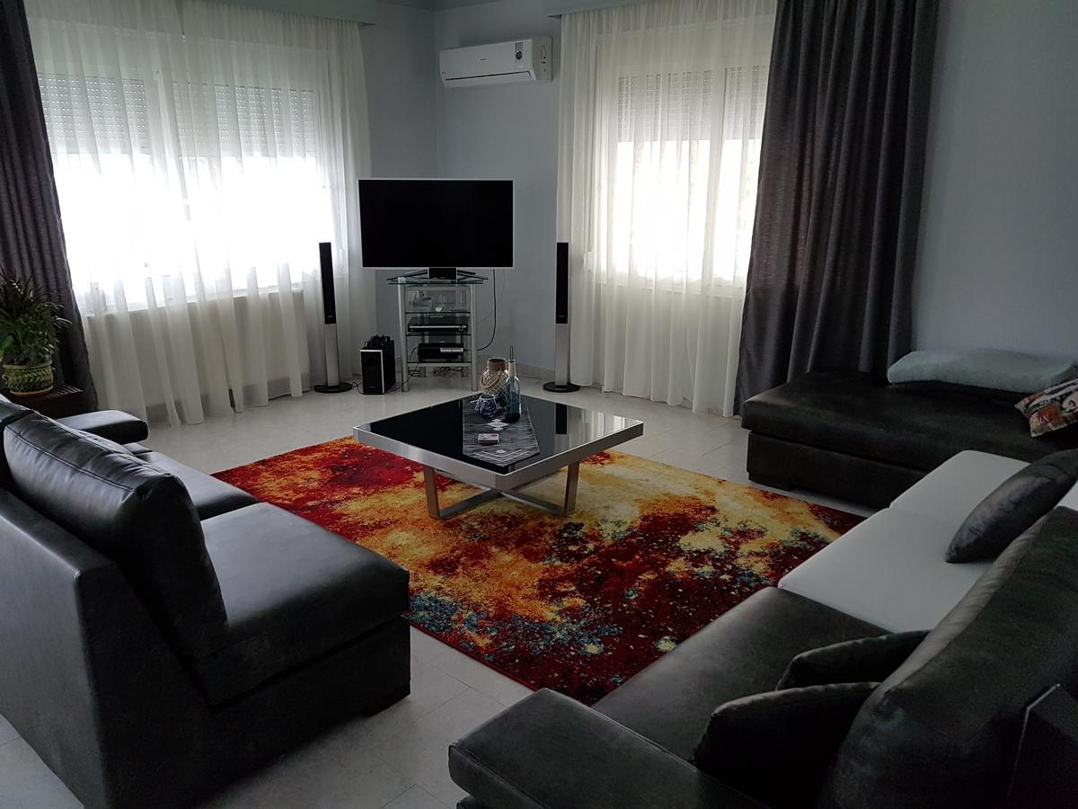 Bourlis Apartments Asproválta Luaran gambar
